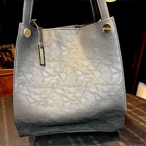 Urban Originals Black & cream tote